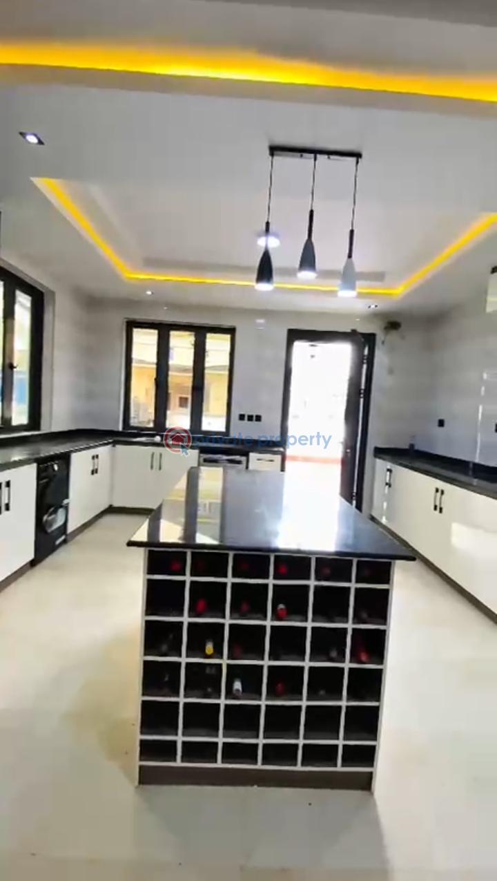 6 bedroom Detached Duplex For Sale Royal Garden Estate Lekki Lagos - 6