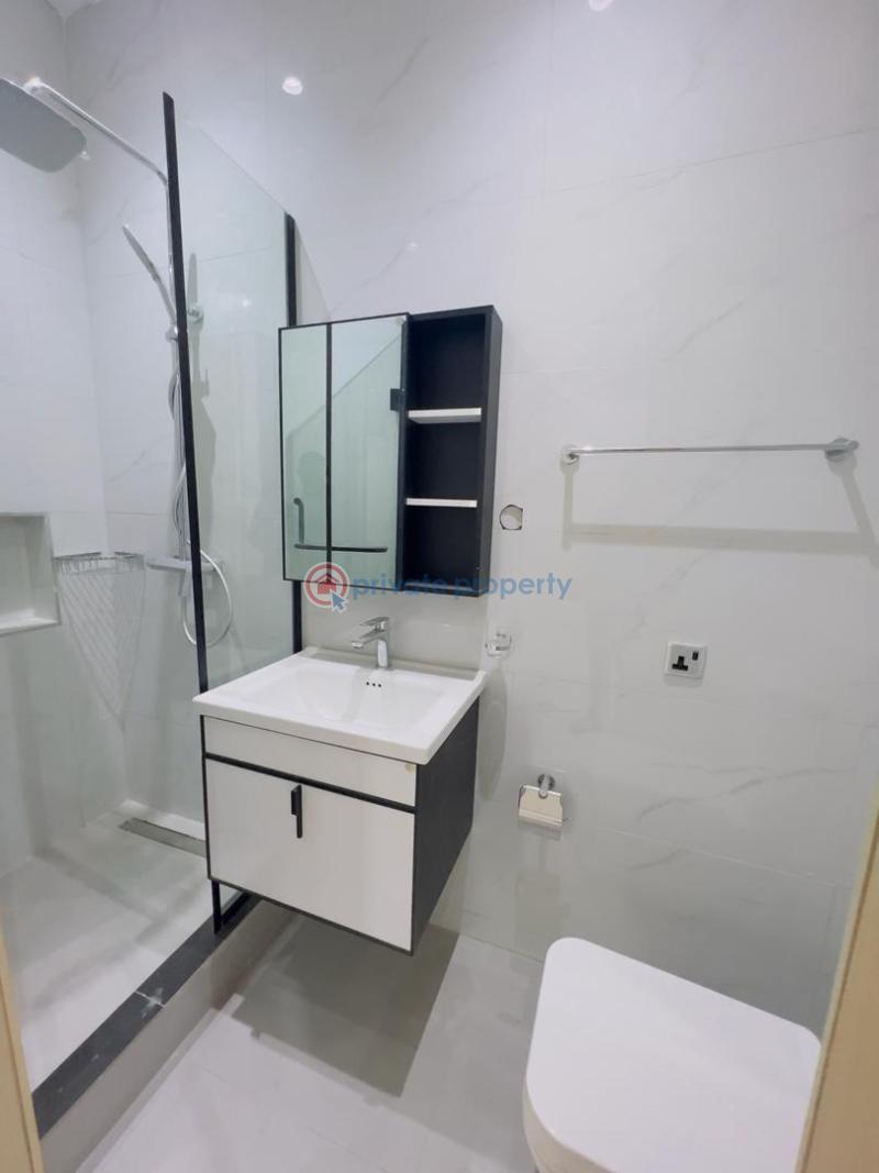 Tastefully finished 6 bedroom fully detached duplex - 10 6 bedroom Duplex For Sale Off Freedom Way, Lekki Phase 1 Lekki Phase 1 Lagos - 10