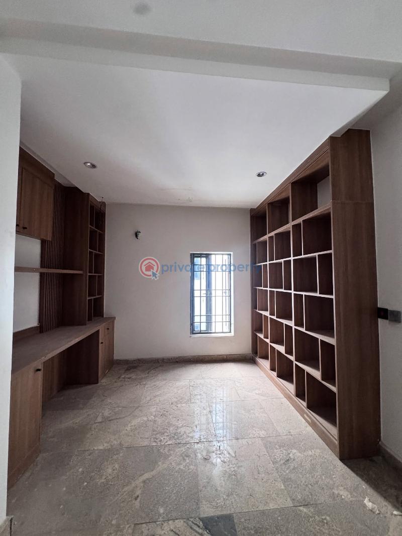 Tastefully finished 6 bedroom semi-detached duplex - 5 6 bedroom Semi detached Duplex For Sale Durumi Abuja Phase 2  - 5