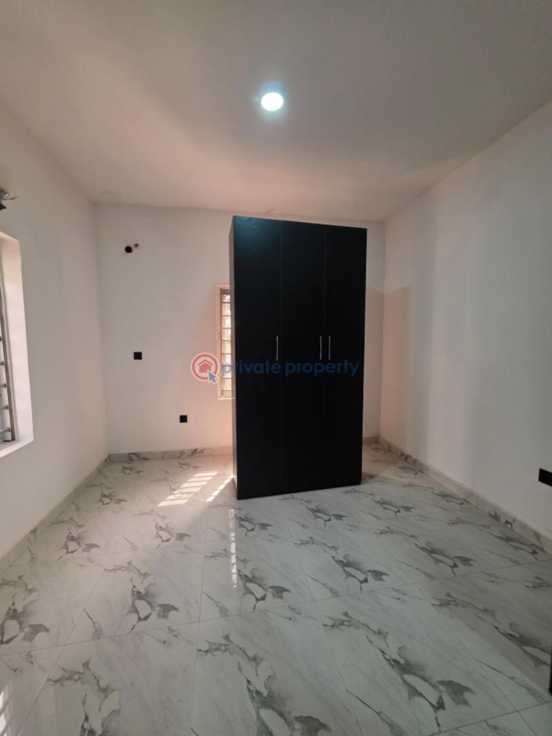 10 bedroom Flat & Apartment For Sale Jahi Abuja Phase 2  - 8