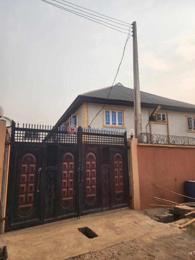 2 bedroom Block Of Flats For Sale Behind Sirdeep Petrol Station , Olomore Oke Mosan Abeokuta Ogun - 2