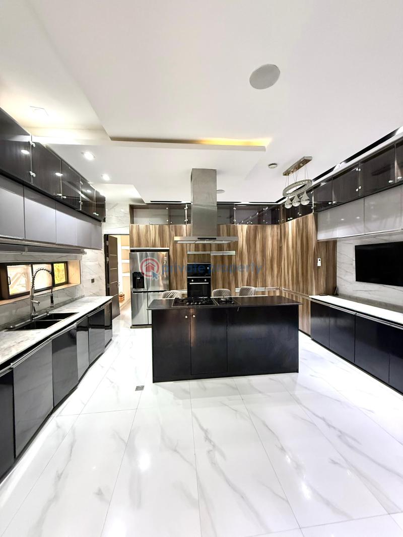 8 bedroom Duplex For Sale Dawaki Abuja Phase 3  - 6