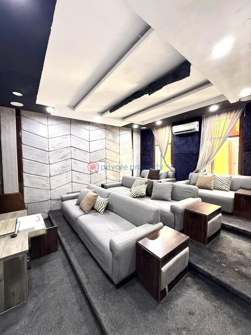 8 bedroom Duplex For Sale Dawaki Abuja Phase 3  - 8