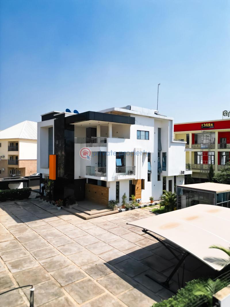 8 bedroom Duplex For Sale Dawaki Abuja Phase 3  - 4