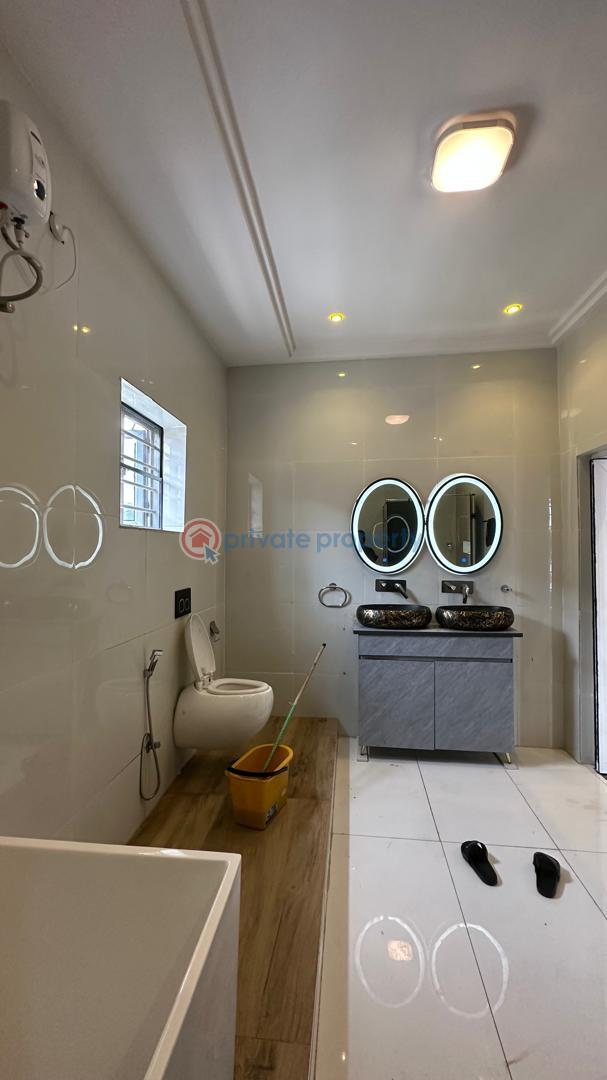 Tastefully finished and spacious masters bedroom for rent - 10 1 bedroom Self Contain For Rent Osapa Lekki Lagos - 10