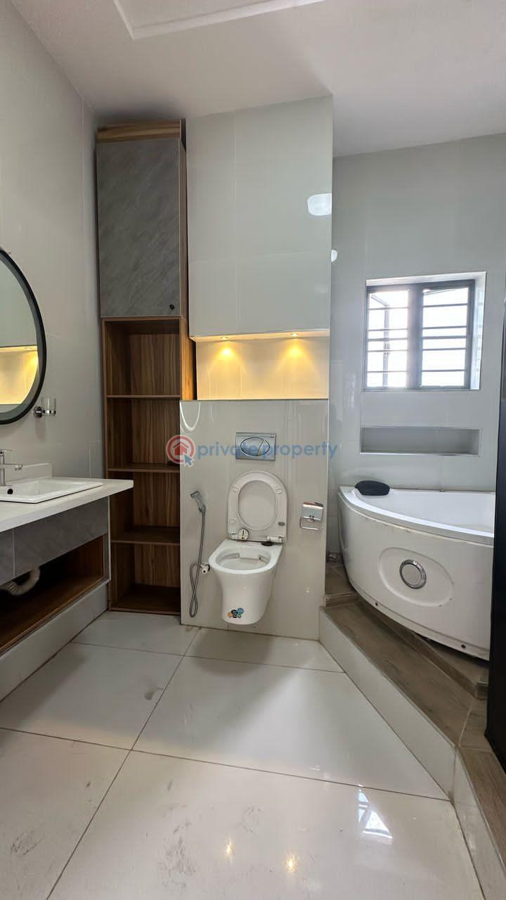 Tastefully finished and spacious masters bedroom for rent - 16 1 bedroom Self Contain For Rent Osapa Lekki Lagos - 16