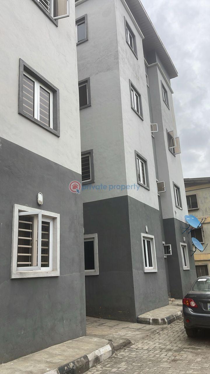 2 bedroom Flat & Apartment For Sale Agege Lagos