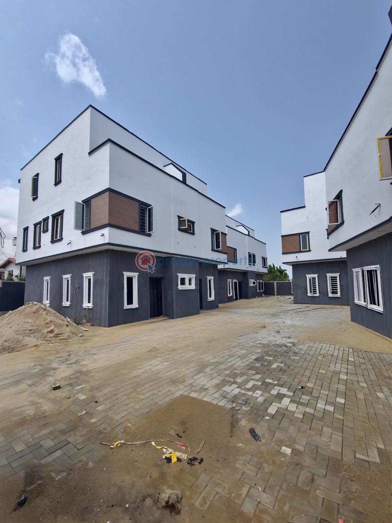 4 bedroom Semi detached Duplex For Sale Anthony Village Maryland Lagos - 0