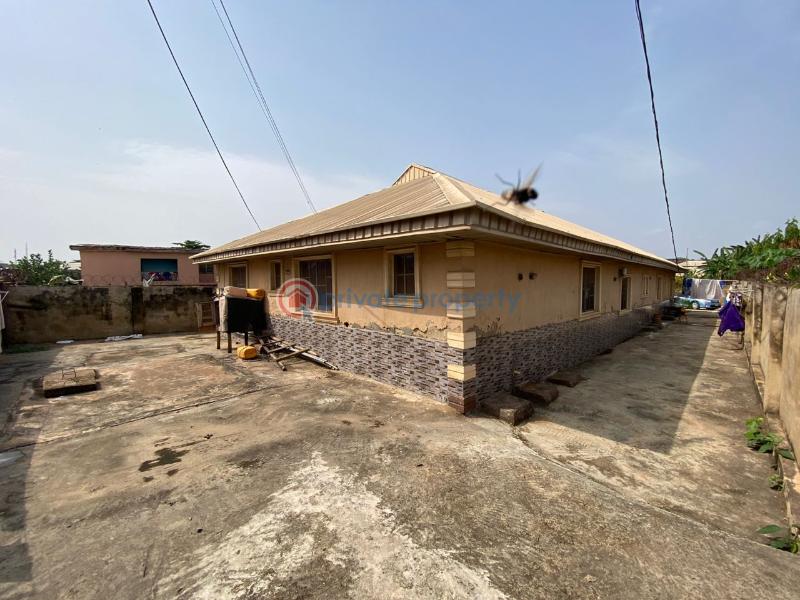 3 bedroom Bungalow For Sale Isale Abetu Off Abiola Way. Abeokuta Ogun - 16