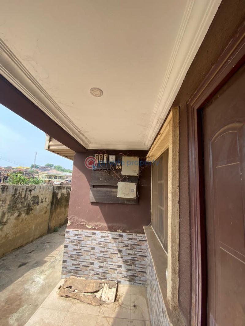 3 bedroom Bungalow For Sale Isale Abetu Off Abiola Way. Abeokuta Ogun - 4