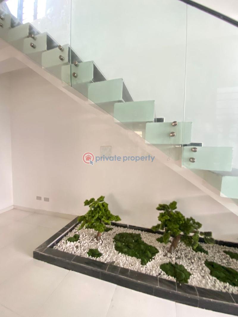 6 bedroom Detached Duplex For Sale Ikota, Lagos Ikota Lekki Lagos - 17