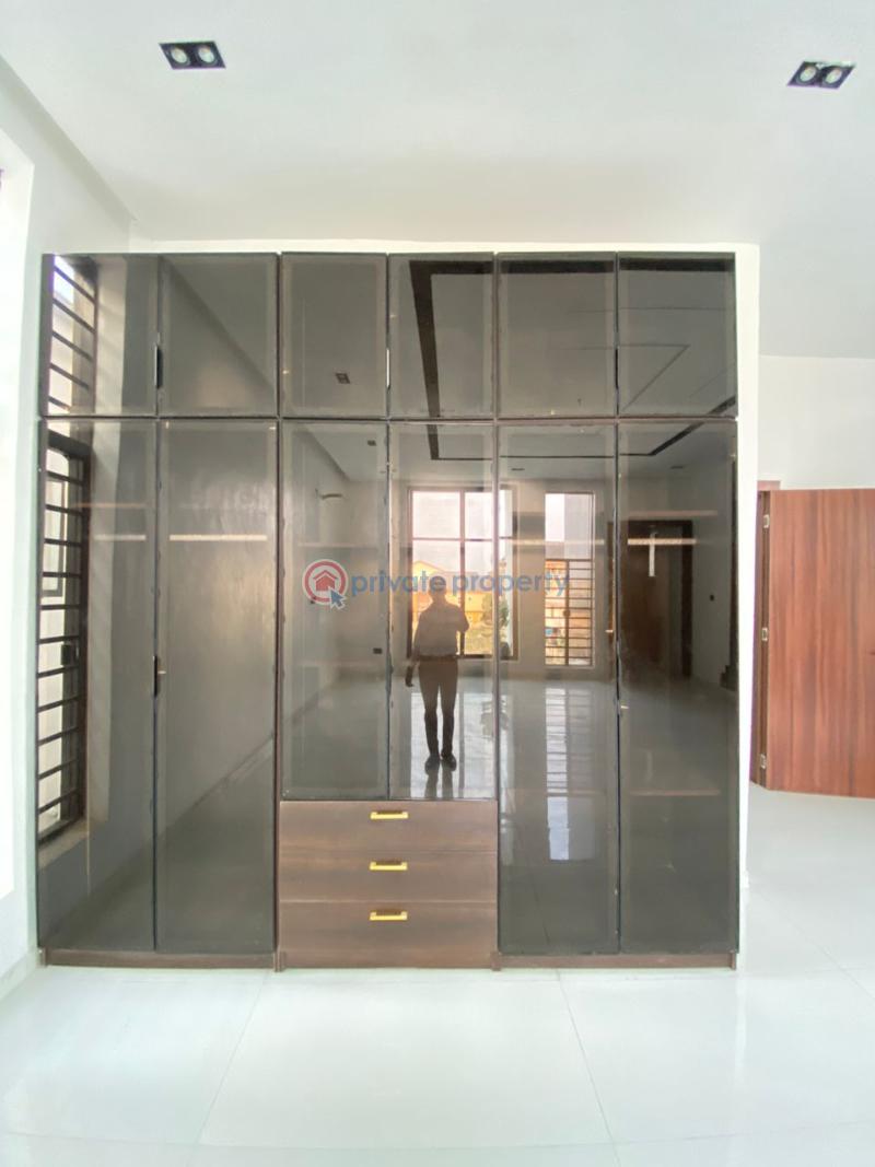 6 bedroom Detached Duplex For Sale Ikota, Lagos Ikota Lekki Lagos - 2