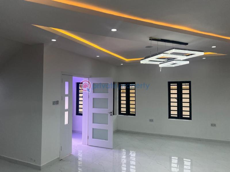 5 bedroom Duplex For Sale Oluyole Estate Ibadan Oyo - 1