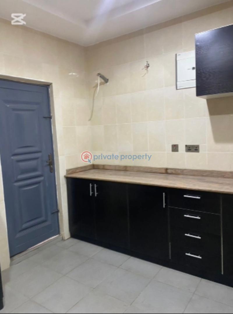 3 bedroom Block Of Flats For Rent Ilupeju Estate Ilupeju Lagos - 4