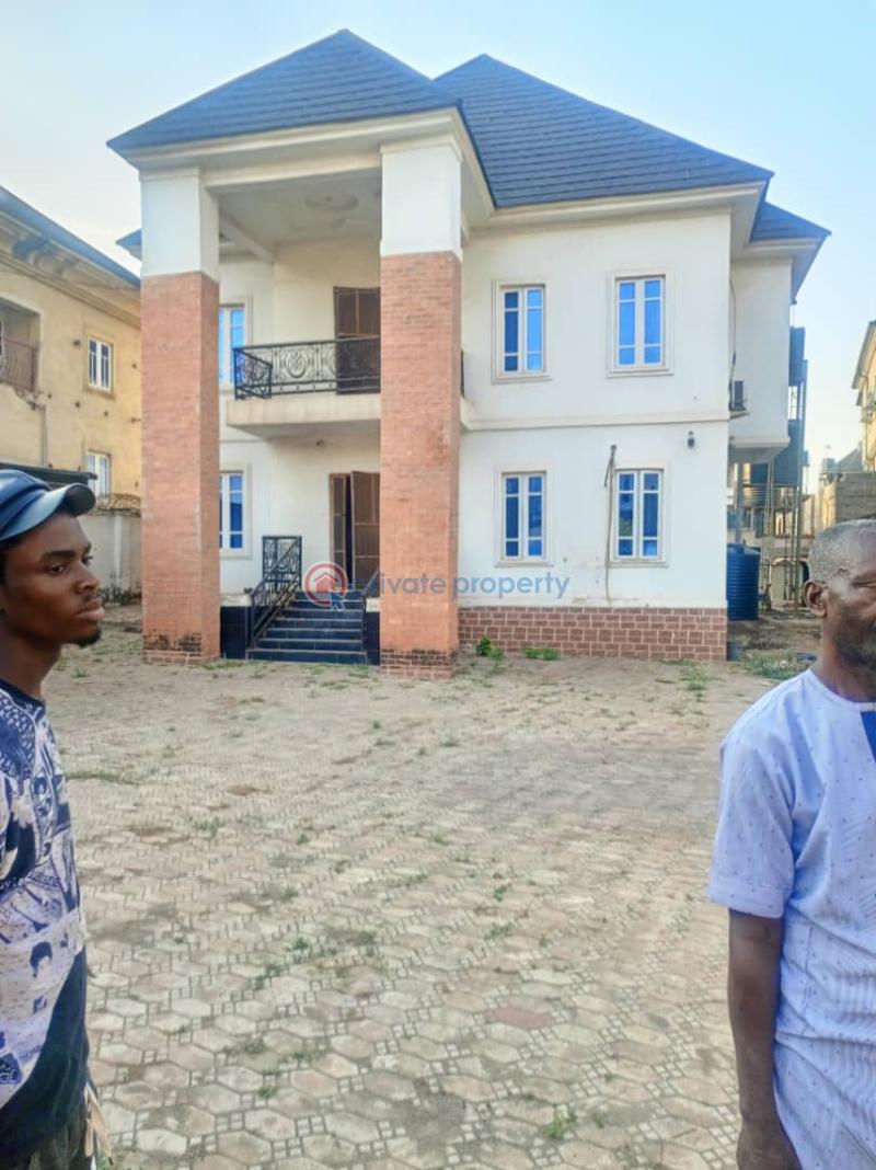 5 bedroom Duplex For Rent Golf Estate Enugu Area 