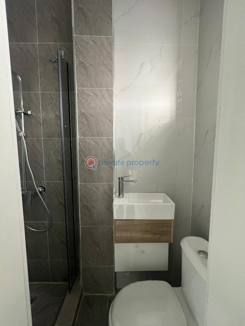 Tastefully finished fully serviced 3 bed apartment with communal pool, gym & bq - 4 3 bedroom Block Of Flats For Sale Addo Road, Ado Ajah Lagos - 4