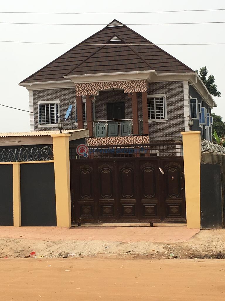 3 bedroom Block Of Flats For Sale Church Street, Ogunlewe Igbogbo Igbogbo Ikorodu Lagos - 0