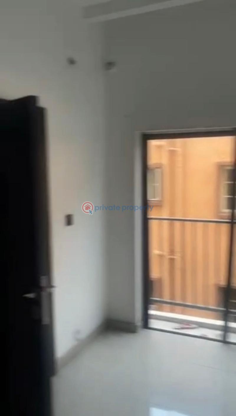 1 bedroom Studio Apartment For Rent Onike Yaba Lagos - 6
