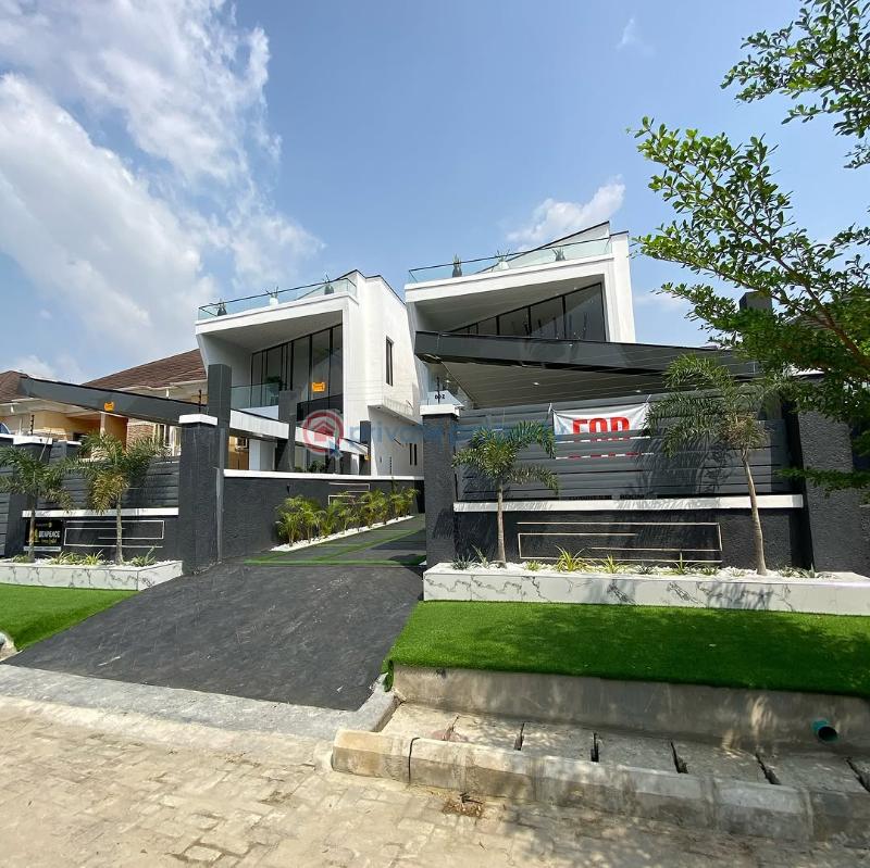 5 bedroom Detached Duplex For Sale Chevron Drive Lekki Lagos - 0