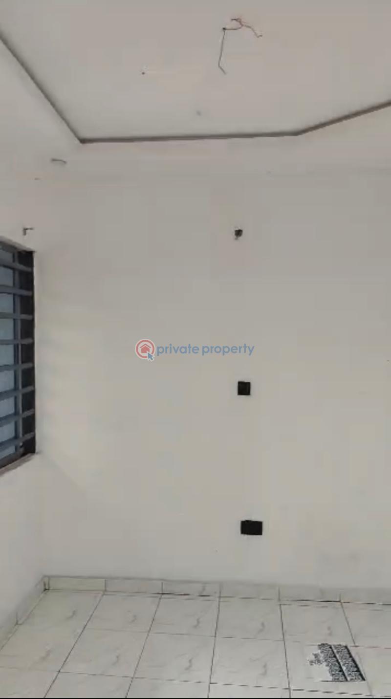 1 bedroom Mini Flat For Rent Off Western Area Ojuelegba Surulere Lagos - 1