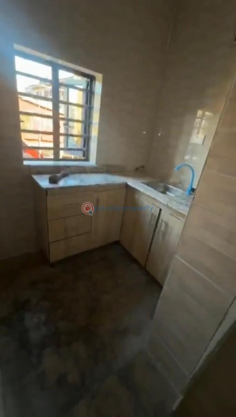 1 bedroom Mini Flat For Rent Fadeyi Jibowu Yaba Lagos - 1