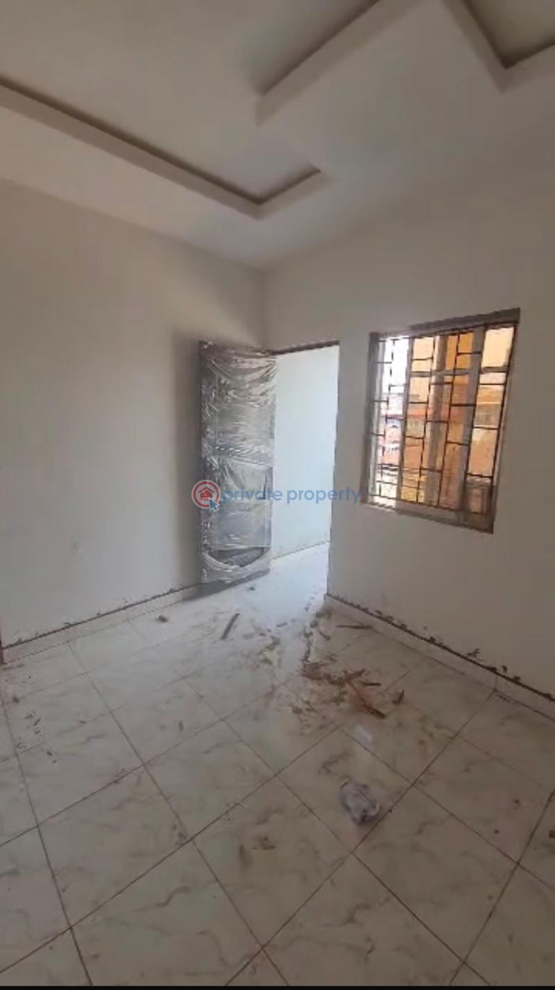1 bedroom Mini Flat For Sale Off Pedro Gbagada Phase 1 Lagos - 1