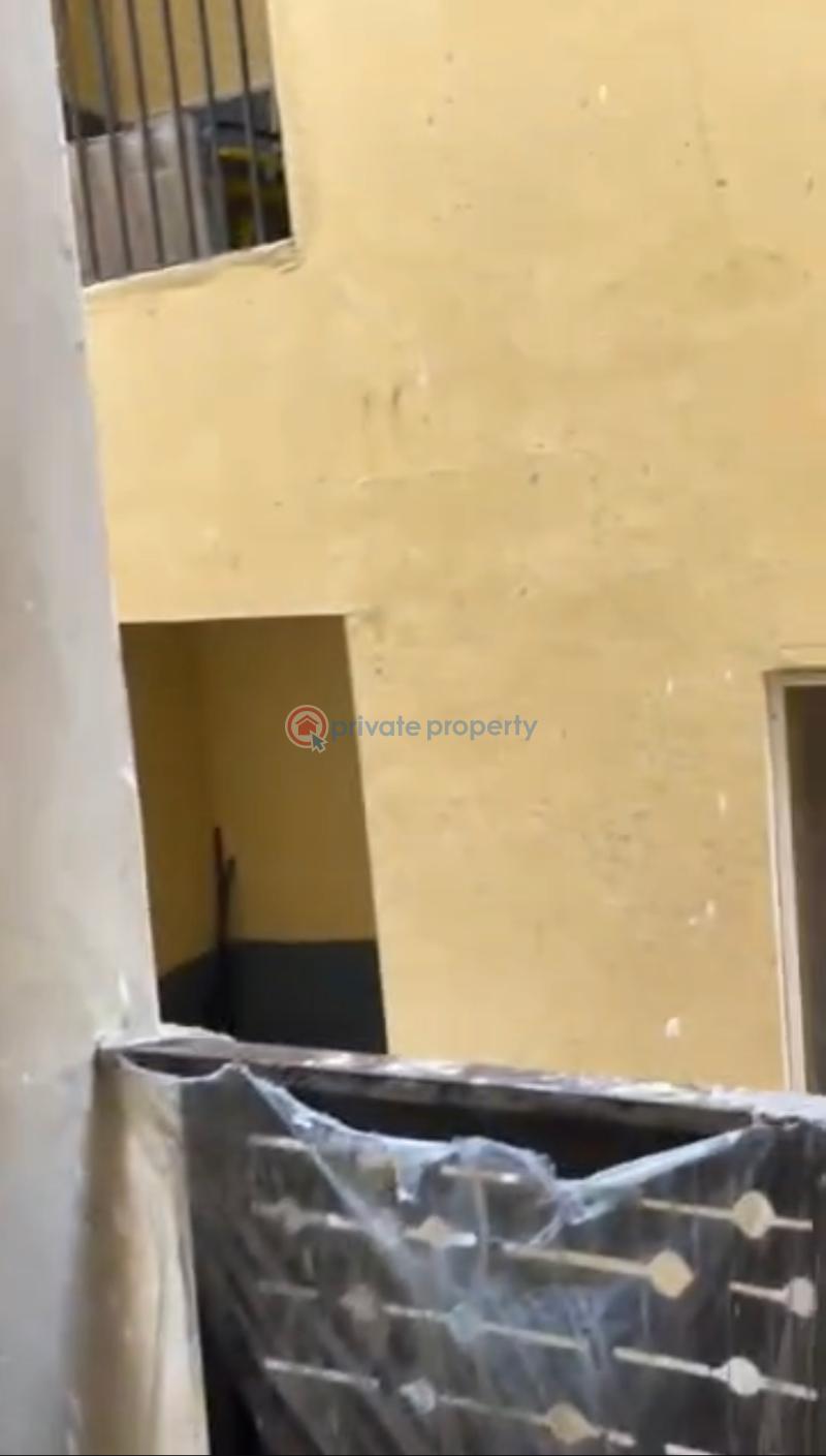 1 bedroom Block Of Flats For Sale Akoka Yaba Lagos - 1