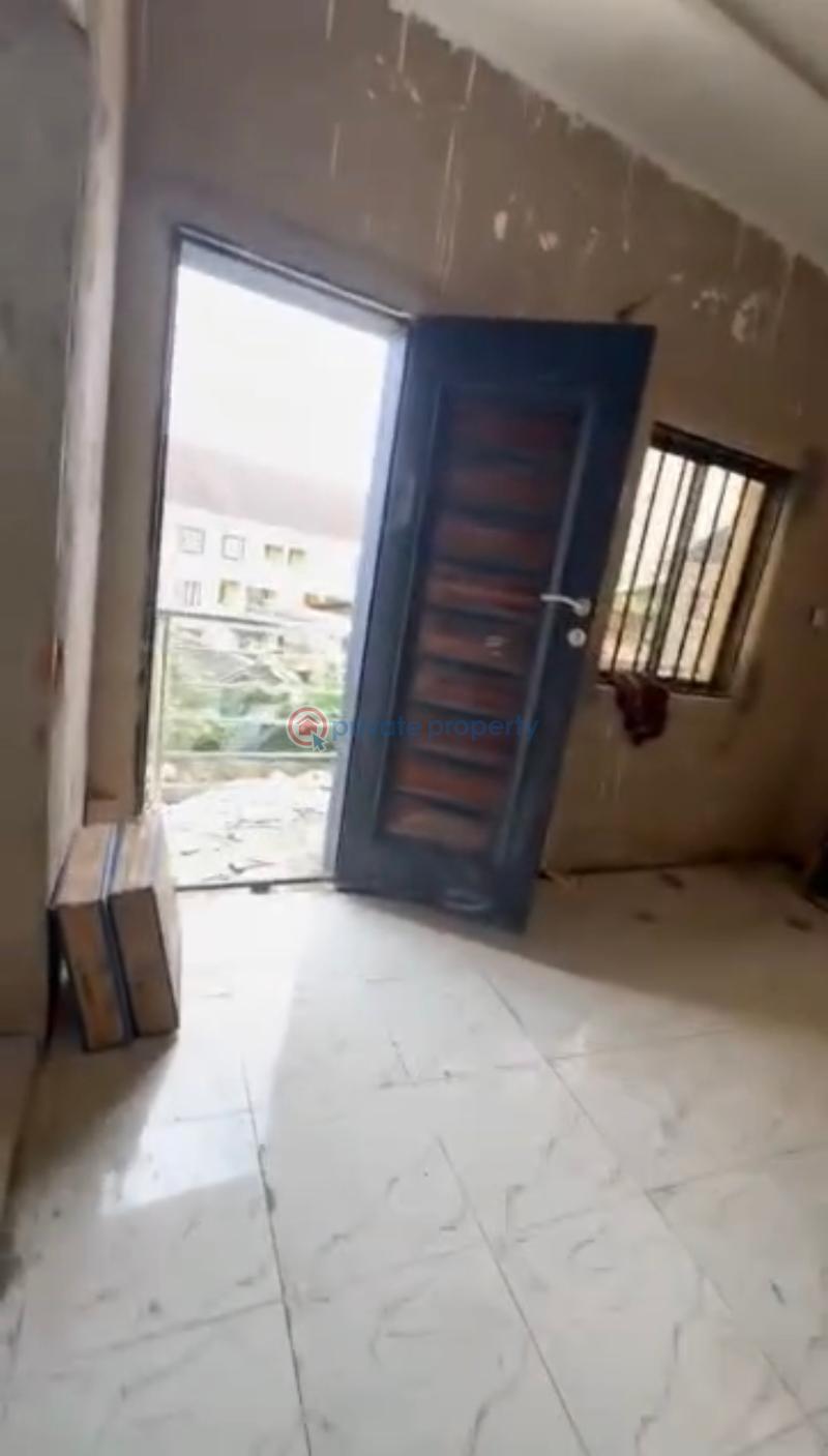 2 bedroom Flat & Apartment For Rent Off Pedro Rd Shomolu Lagos - 2