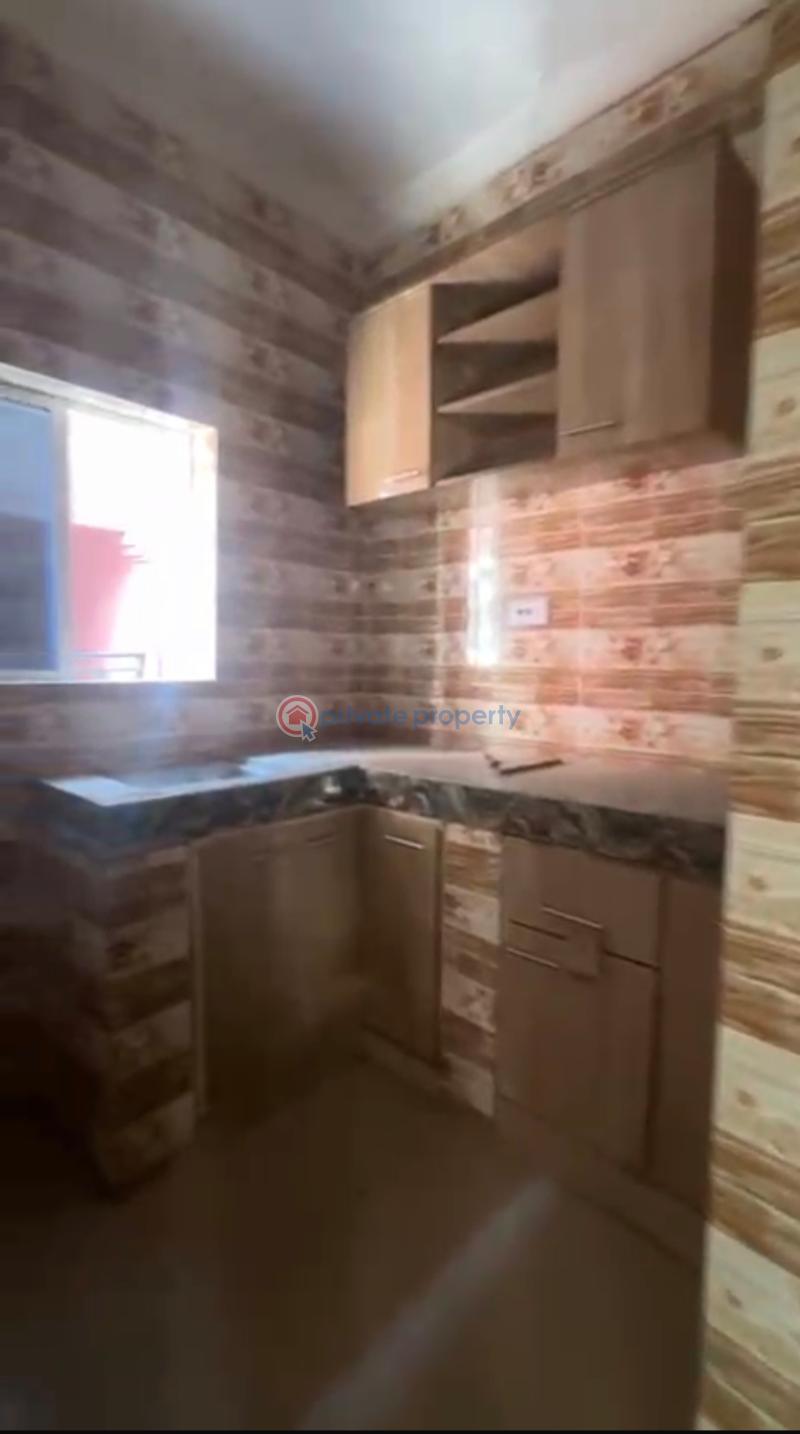 1 bedroom Mini Flat For Rent Ladilak Off Pedro Road Shomolu Lagos - 1