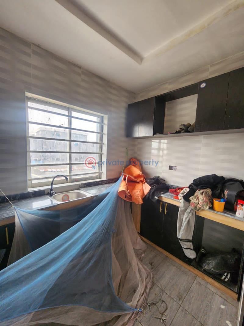 1 bedroom Mini Flat For Rent Off Anjorin Surulere Lagos - 1