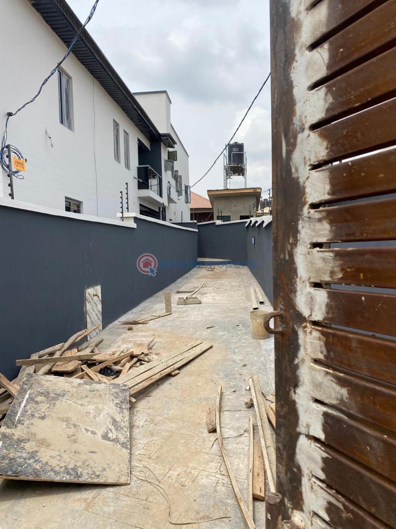 3 bedroom Semi detached Duplex For Sale Oke Anu Behind Federal Housing Estate Olomore Abeokuta. Abeokuta Ogun - 3