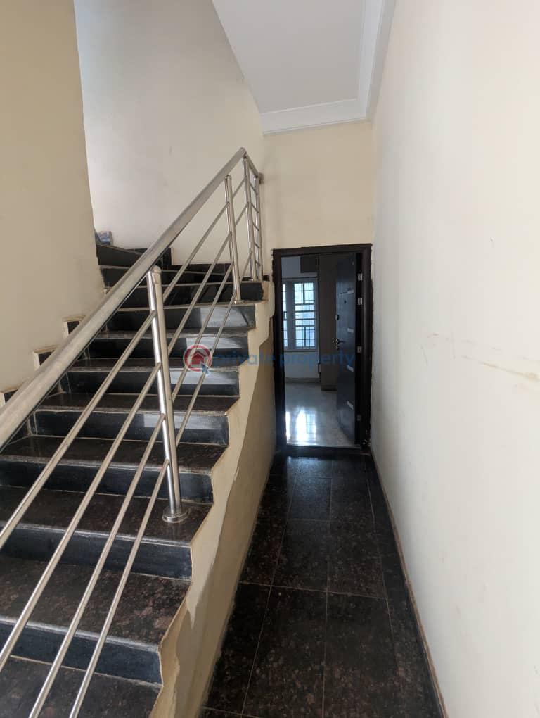 2 bedroom Block Of Flats For Rent Jahi Gilmore Jahi Abuja Phase 2  - 9