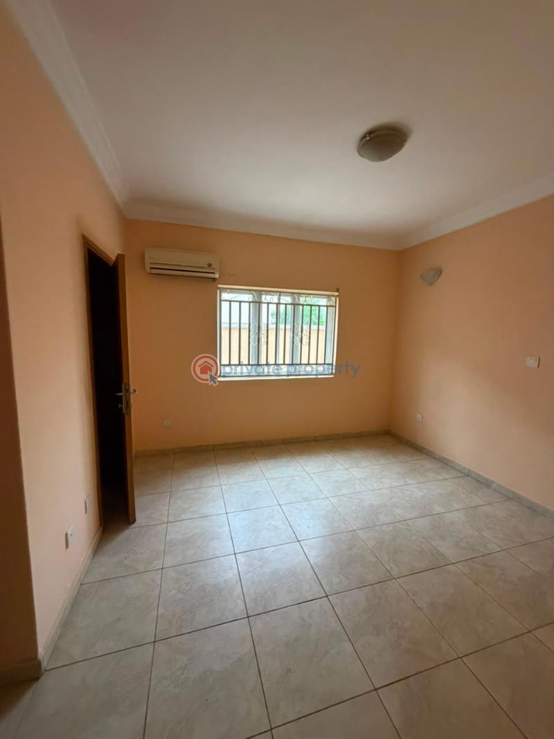 3 bedroom Block Of Flats For Rent Jabi Upstairs Jabi Abuja Phase 2  - 11