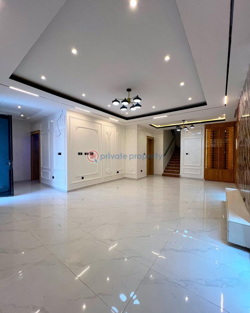6 bedroom Detached Duplex For Sale Bera Estate, Chevron Drive Lekki Lagos - 18