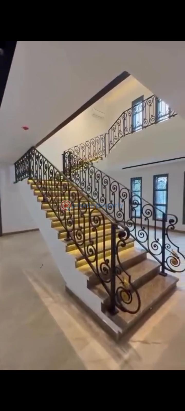 7 bedroom Duplex For Sale Maitama Main Serene Environment High Brown Area Fct Abuja Nigeria. Maitama Abuja Phase 1  - 4