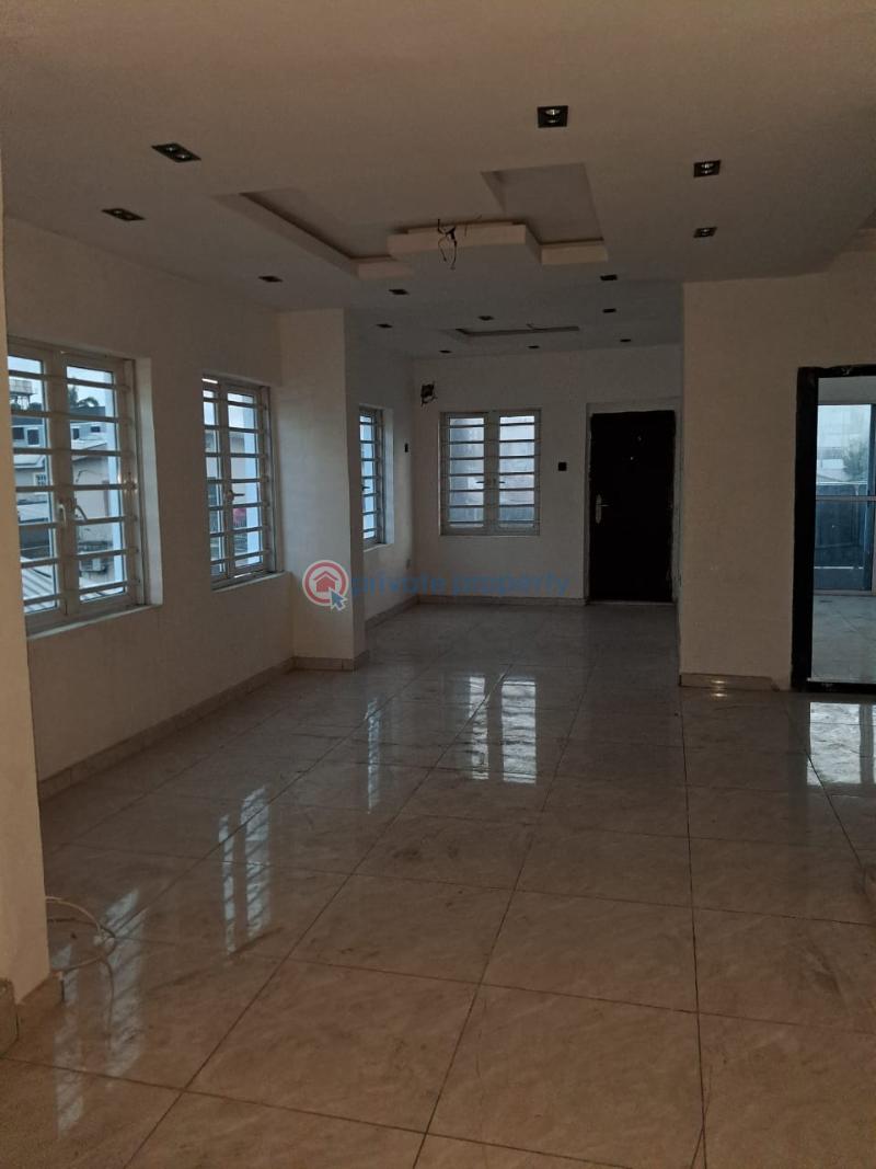 2 bedroom Flat & Apartment For Rent Alagomeji Yaba Lagos - 0