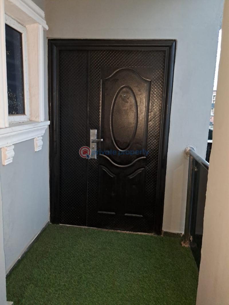 2 bedroom Flat & Apartment For Rent Alagomeji Yaba Lagos - 11