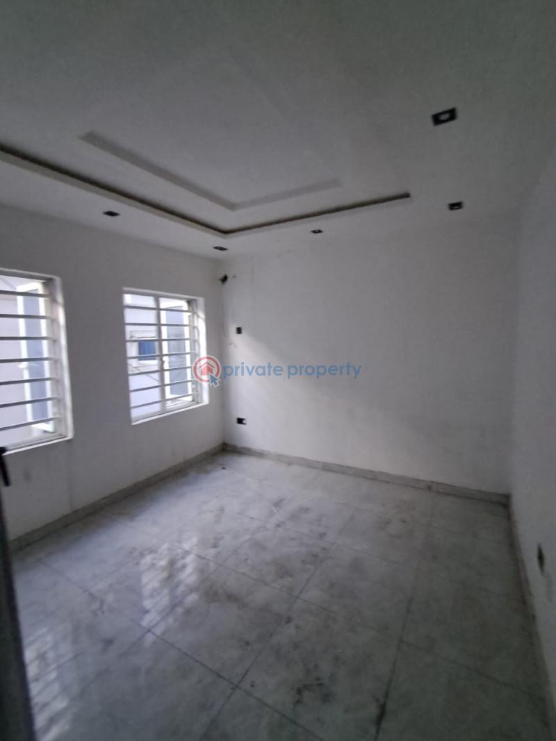 2 bedroom Flat & Apartment For Rent Alagomeji Yaba Lagos - 3