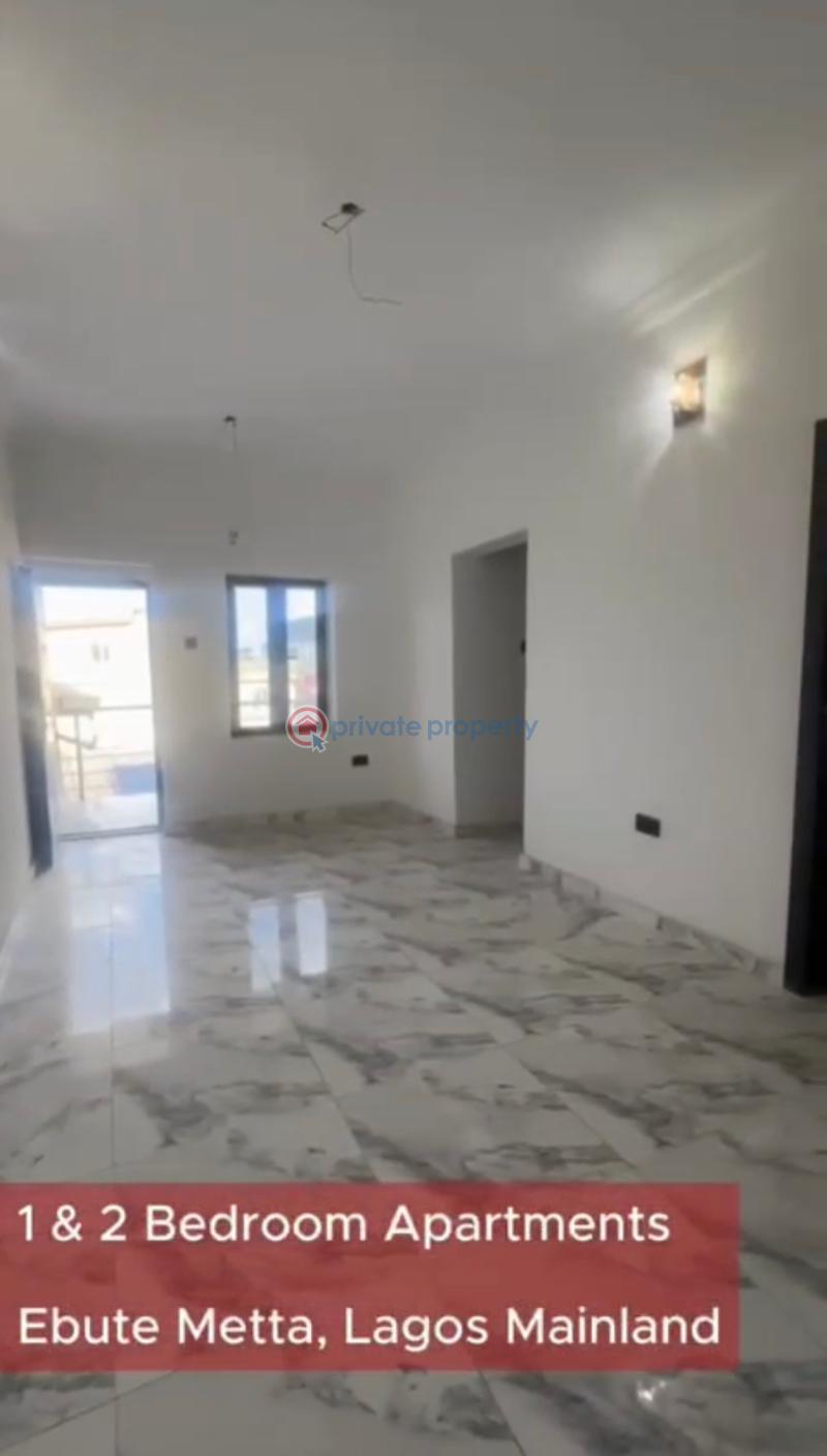 2 bedroom Flat & Apartment For Rent Ebute West Costain Yaba Lagos - 1