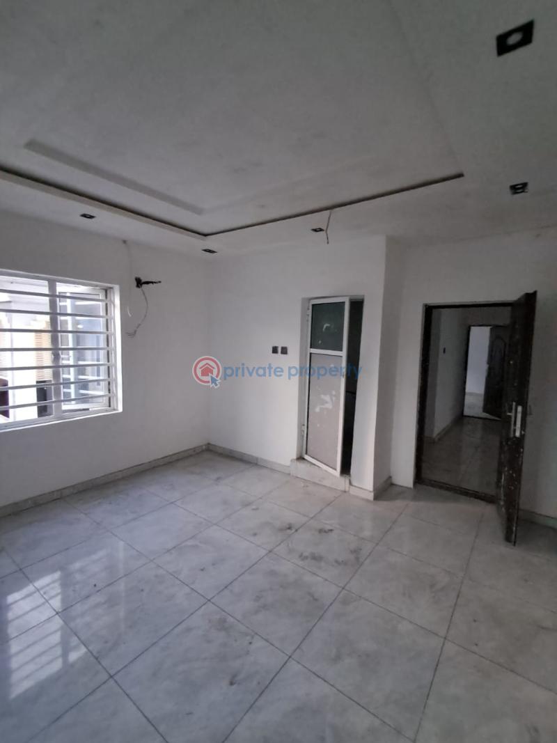 2 bedroom Flat & Apartment For Rent Alagomeji Yaba Lagos - 2