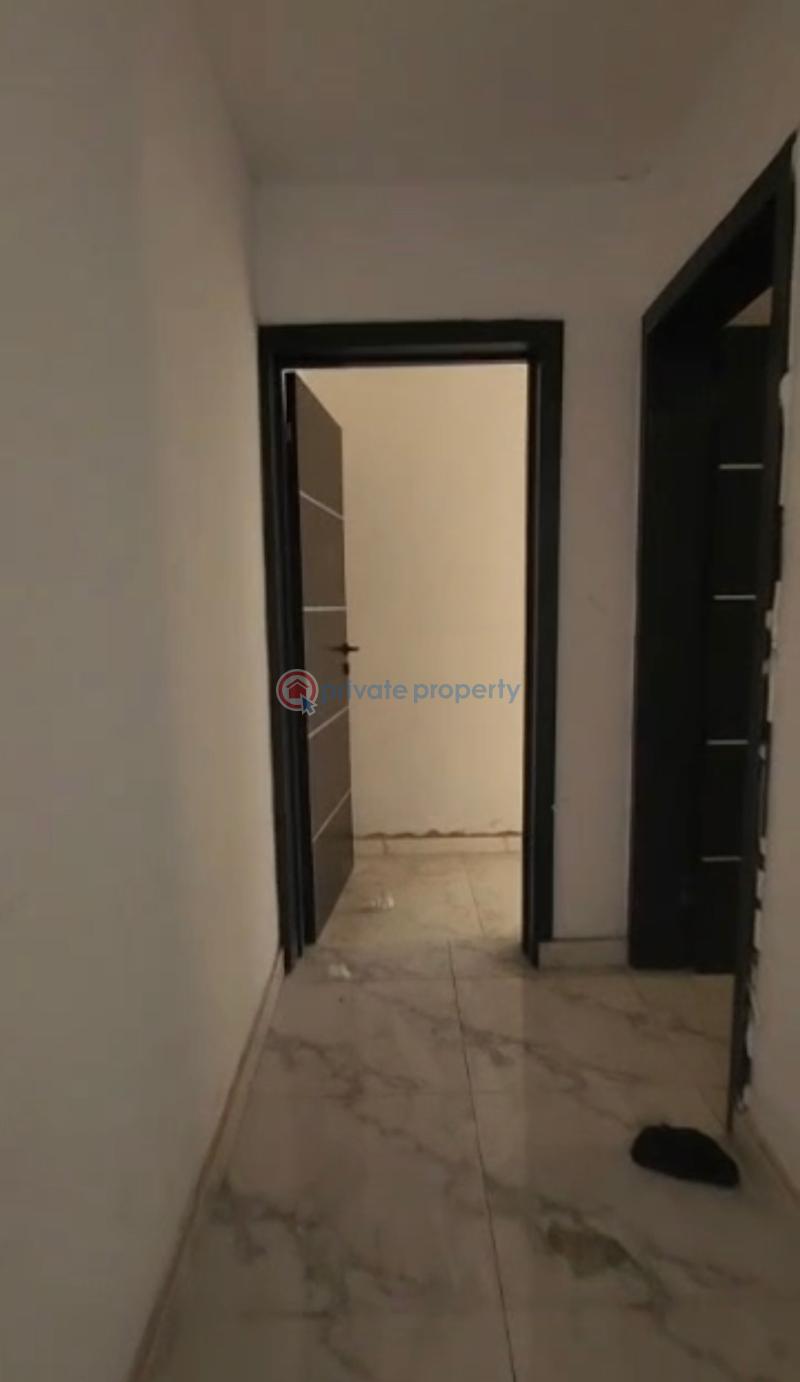 2 bedroom Flat & Apartment For Rent Alagomeji Yaba Lagos - 4