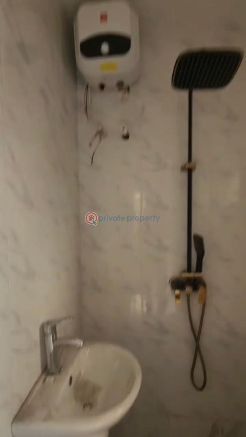 2 bedroom Flat & Apartment For Rent Alagomeji Yaba Lagos - 5