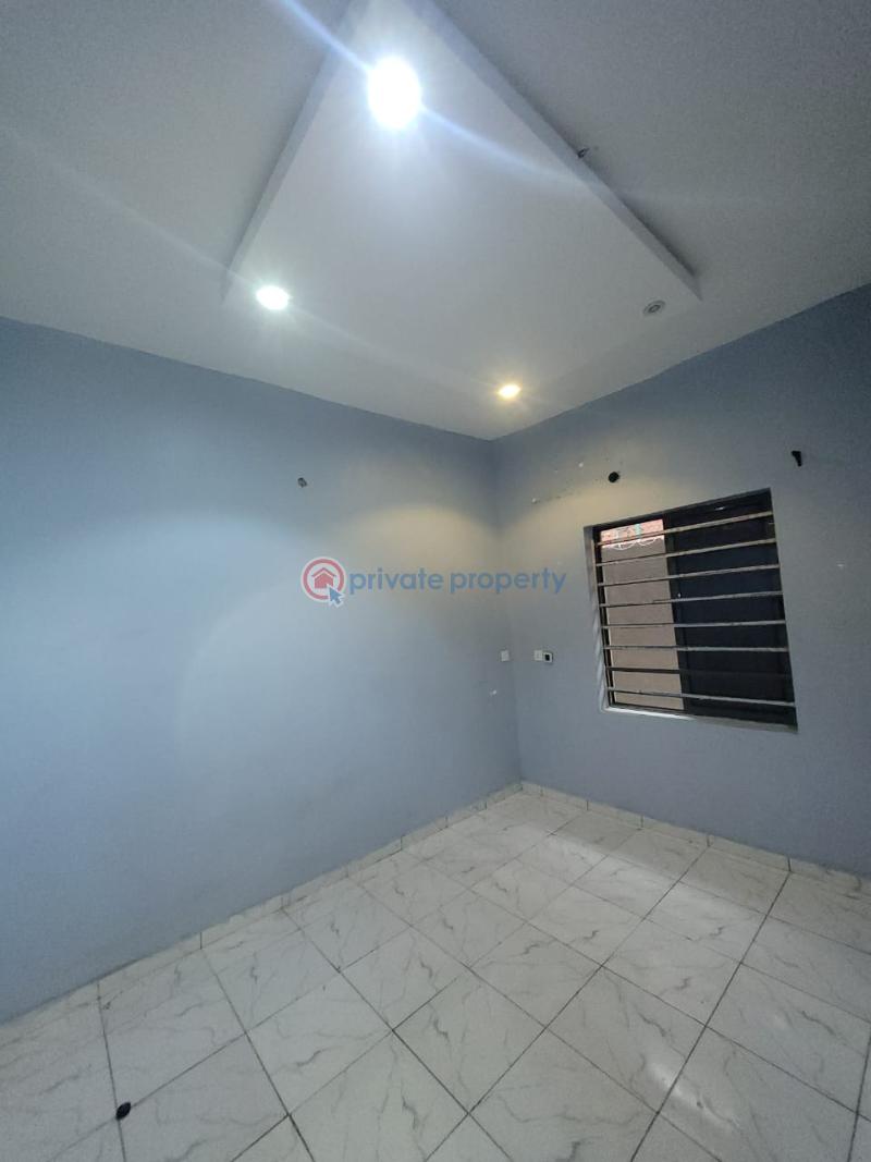 2 bedroom Flat & Apartment For Rent Off Charly Boy Gbagada Phase 1 Lagos - 3