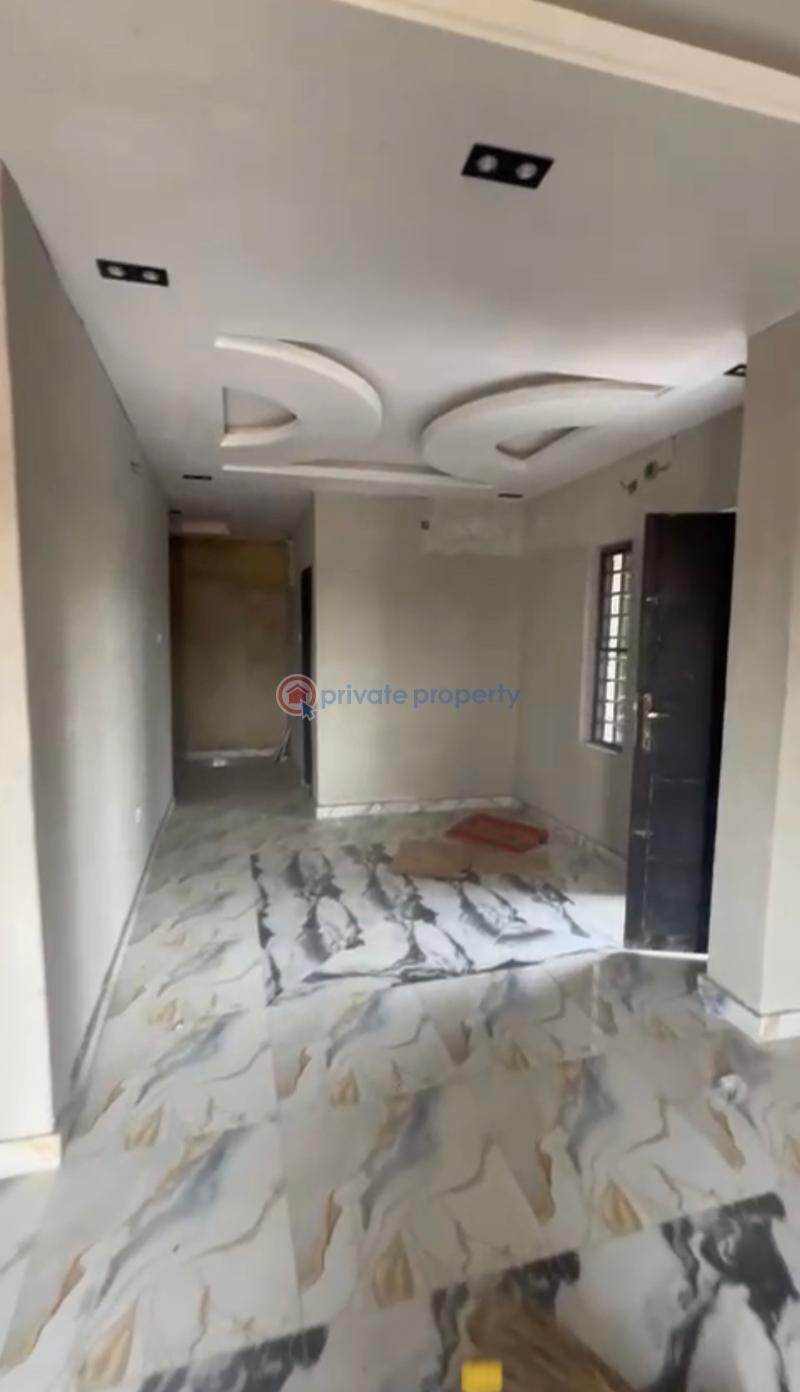 3 bedroom Flat & Apartment For Rent Off Fashoro Surulere Lagos - 1