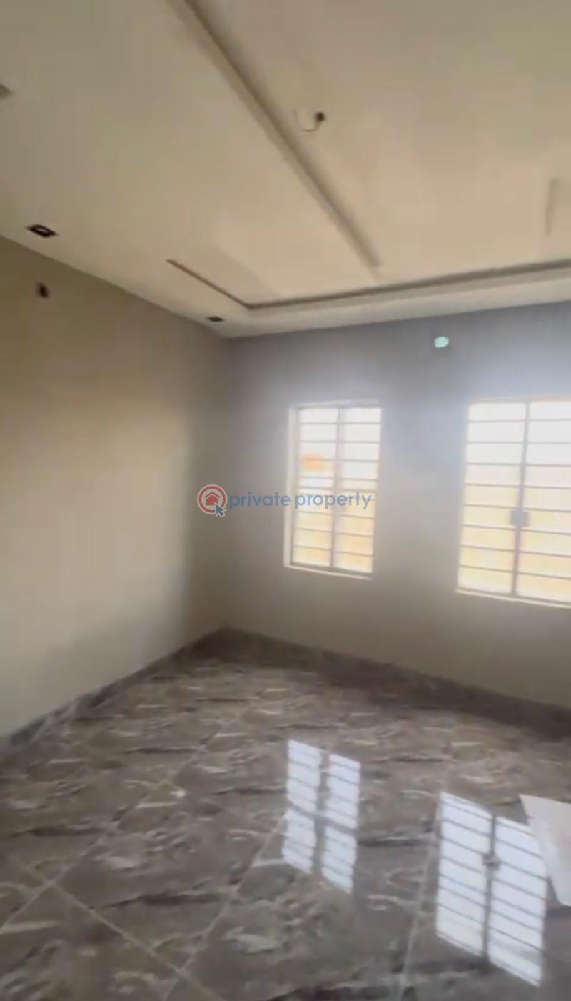 3 bedroom Flat & Apartment For Rent Off Fashoro Surulere Lagos - 4