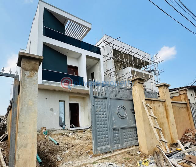 4 bedroom Detached Duplex For Sale Gbagada Lagos - 1