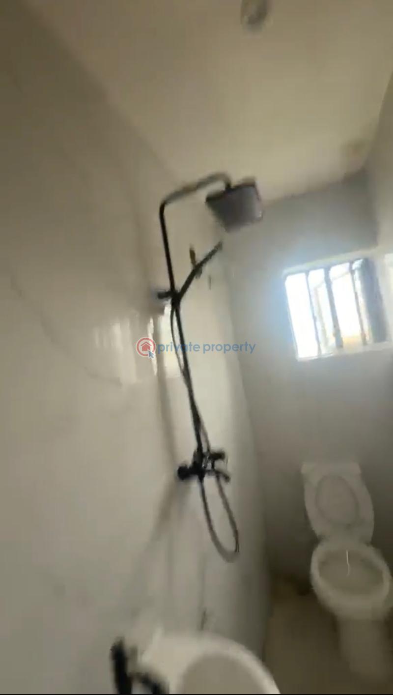 1 bedroom Mini Flat For Rent Off Ilupeju Road, Ilupeju Lagos - 4