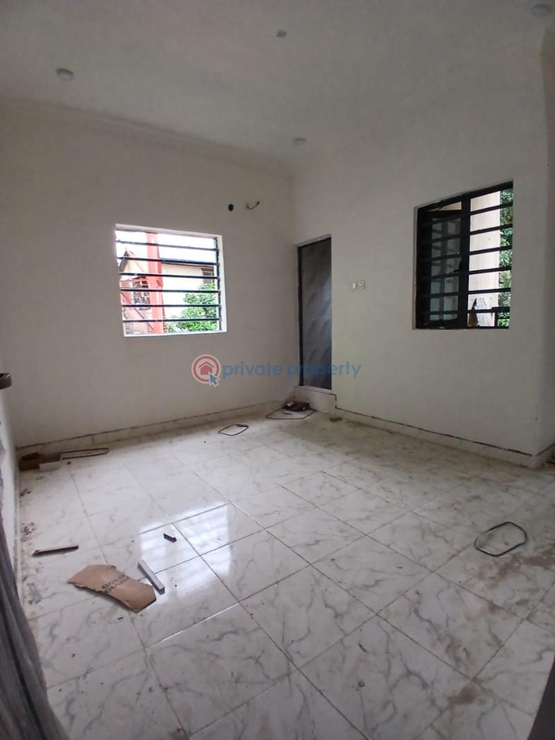 1 bedroom Mini Flat For Rent Little Road Sabo Yaba Lagos - 2