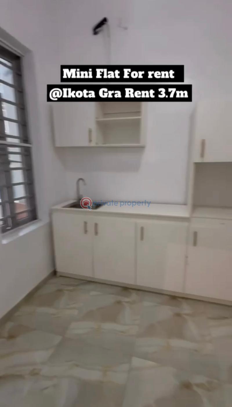 1 bedroom Mini Flat For Rent Gra Ikota Lekki Lagos - 2