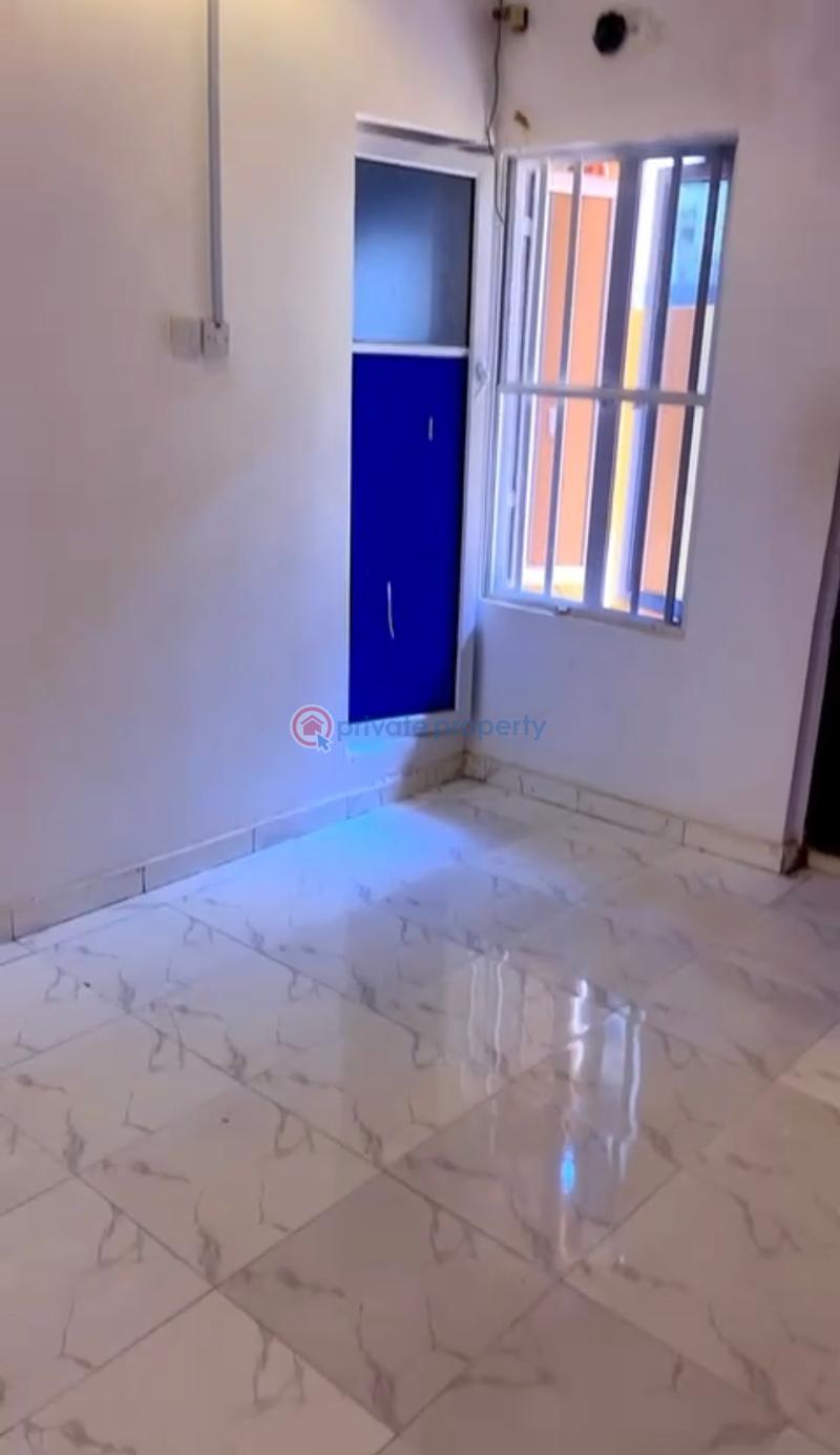 1 bedroom Mini Flat For Rent Akoka Yaba Lagos - 2